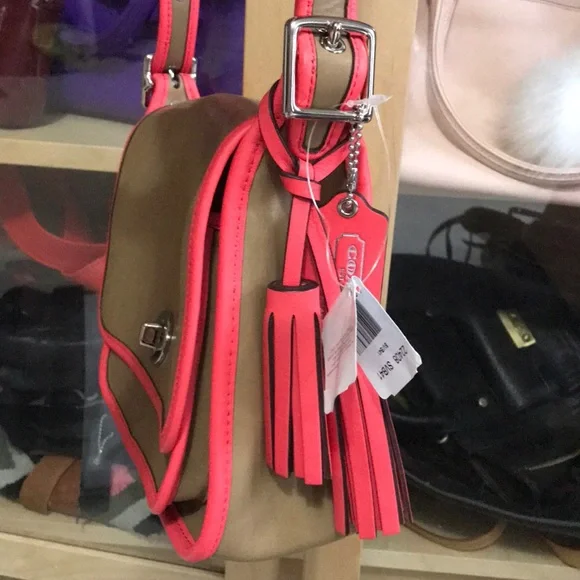 NEW Coach Legacy Rambler - Picture 2 of 6